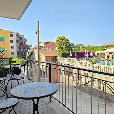 Marano - Bright 3 Bedrooms In The Center *