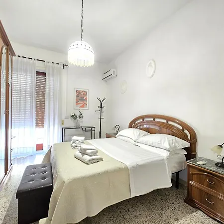 Apartment Marano - Bright 3 Bedrooms In The Center